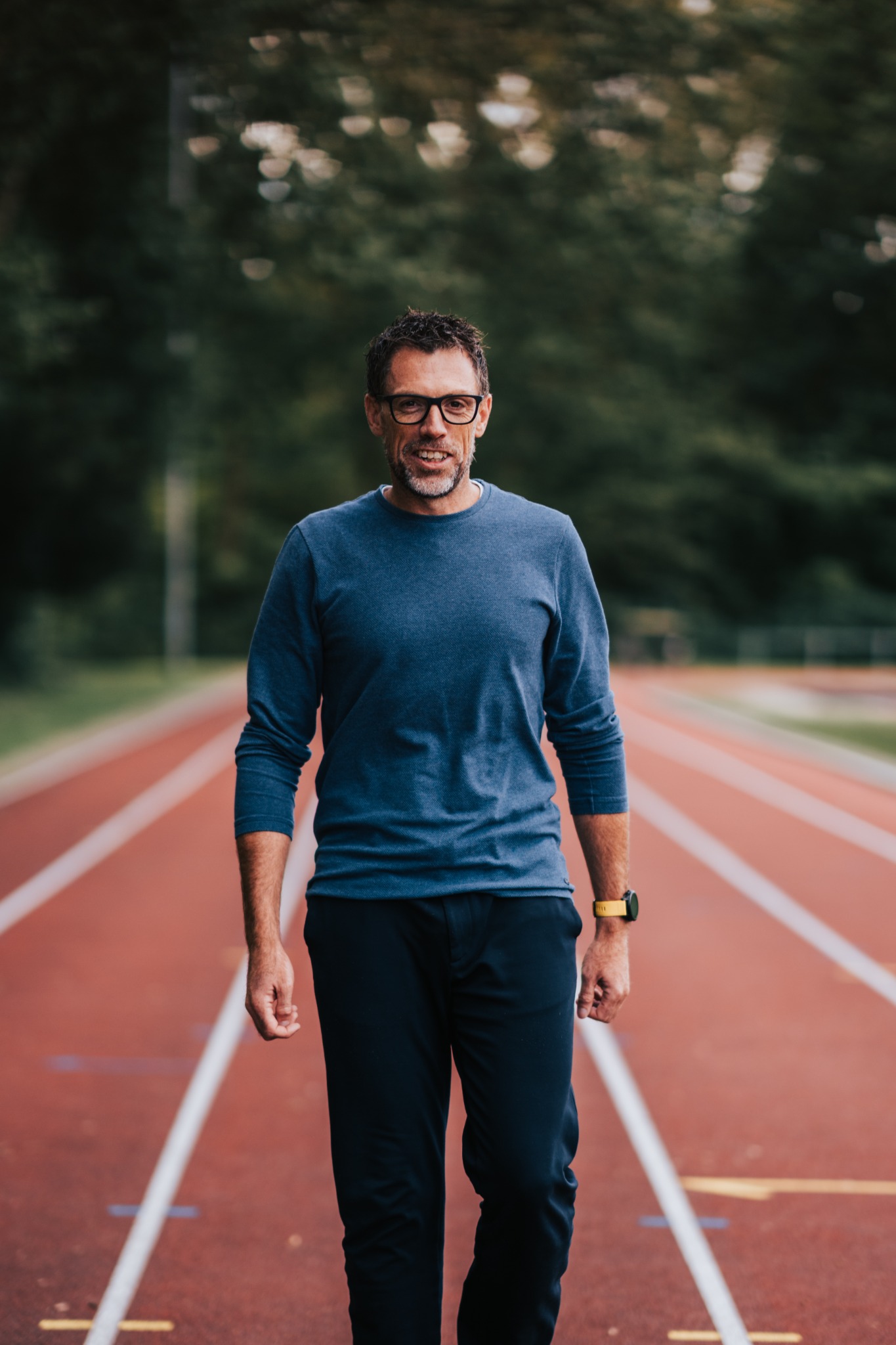 Bas Eefting op een atletiekbaan